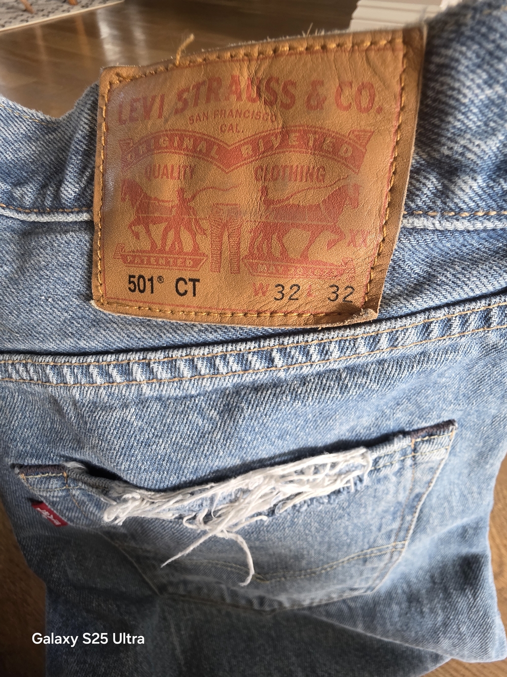 Levi's 501 CT Men's Light Blue Denim Jeans - W32 L32